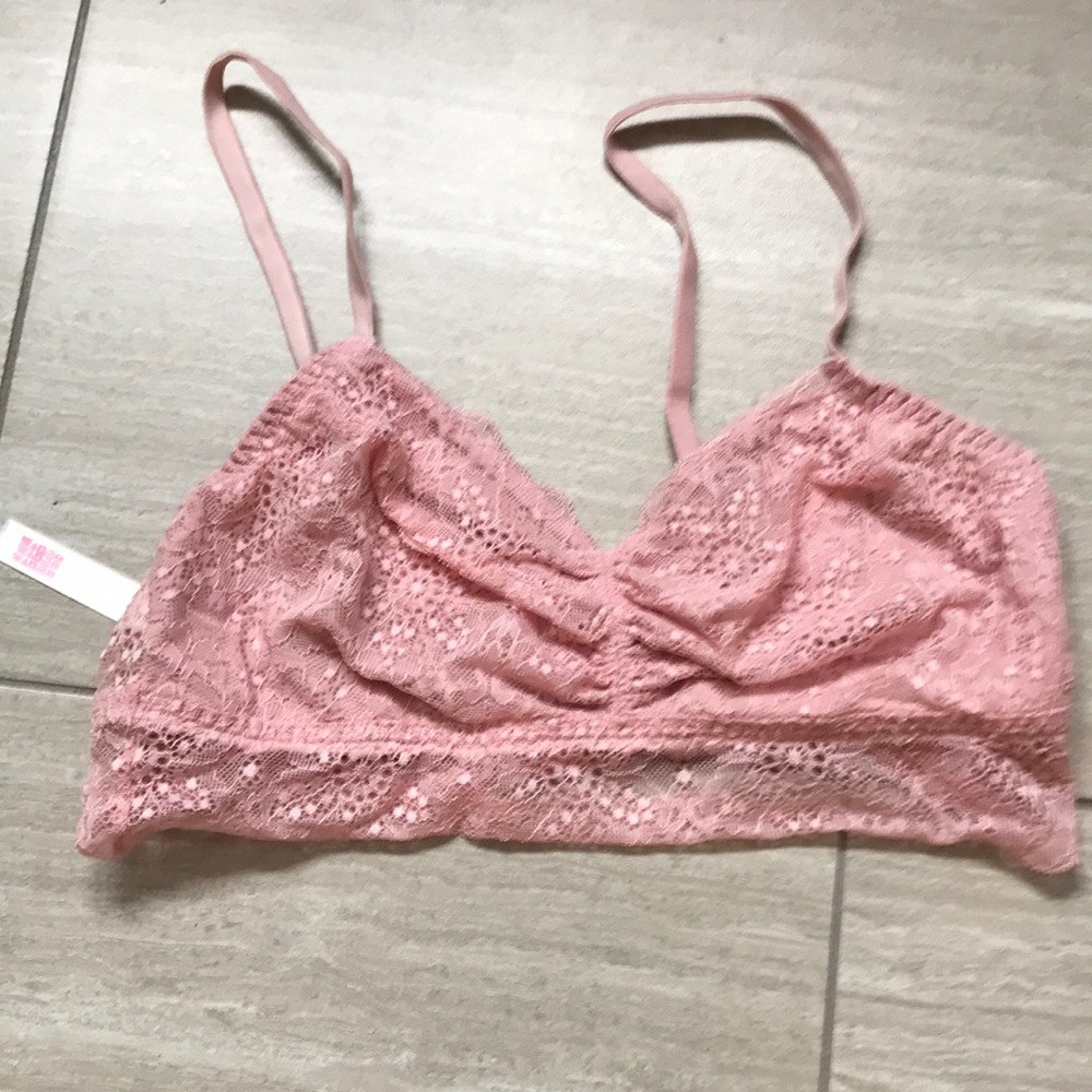 VICTORIA’S SECRET pink bralette